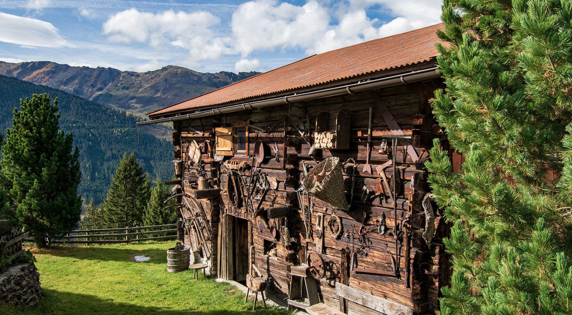  Gilferthütte | Tuxer Alpen | Tirol Nordtirol - Fassade / Eingang