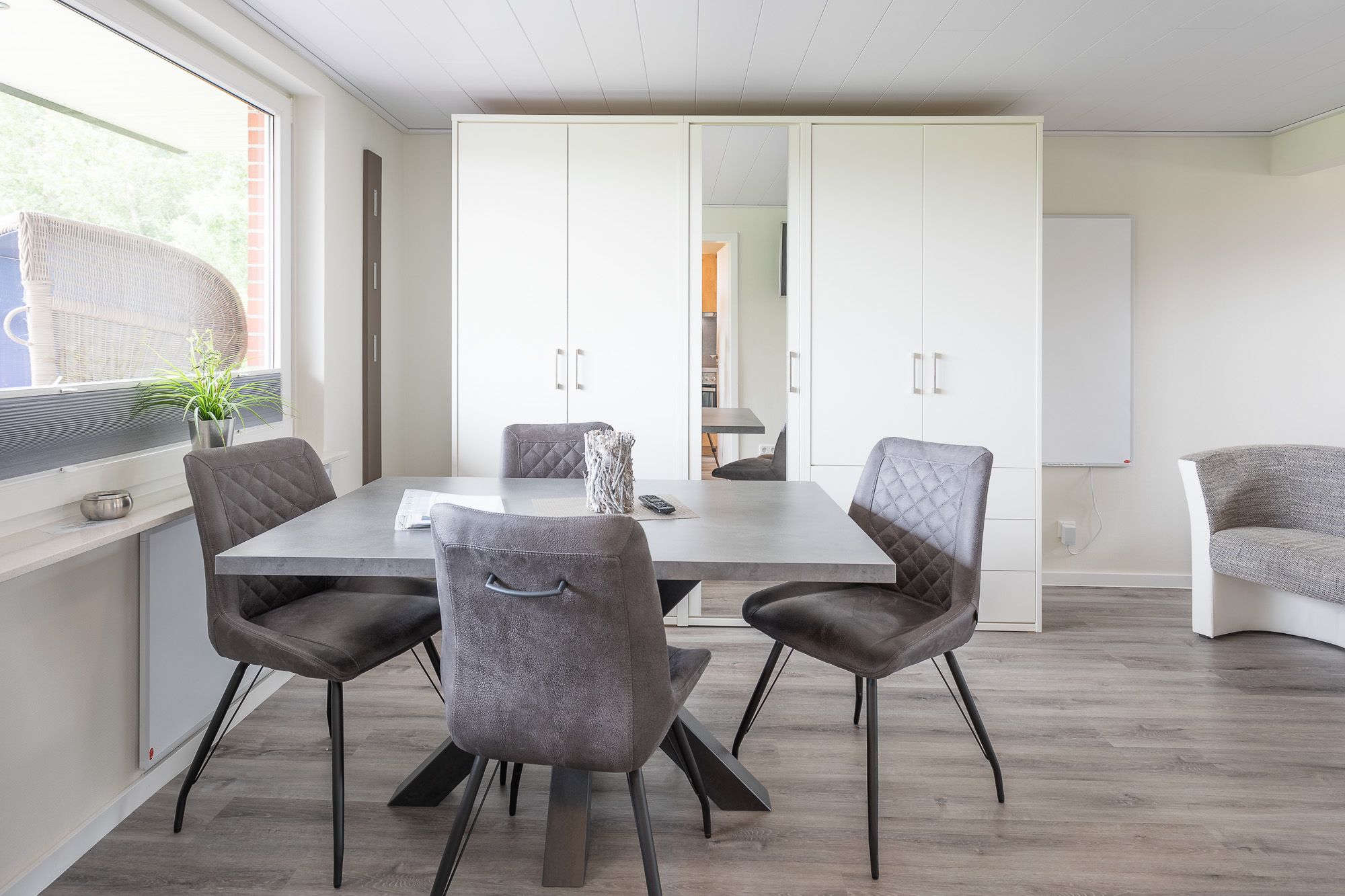 Bungalow Neuwarft, Wohnung 2 5