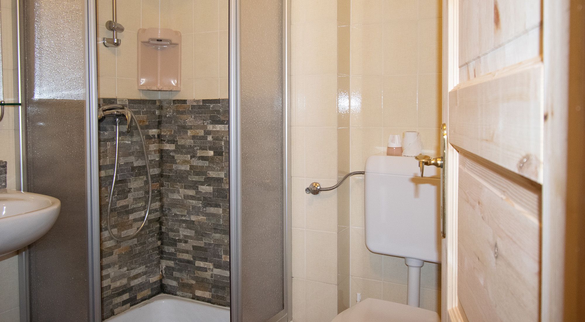  Gruppenhaus Waldheimat | Semmering | Steiermark Steiermark - Badezimmer